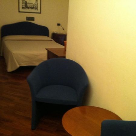 Hotel Il Cigno Perugia Bagian luar foto