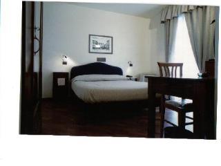 Hotel Il Cigno Perugia Bagian luar foto