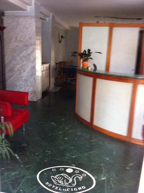 Hotel Il Cigno Perugia Bagian luar foto
