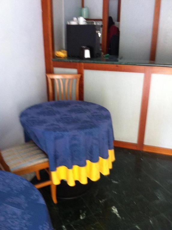 Hotel Il Cigno Perugia Bagian luar foto